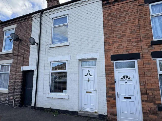 High Bank Road, Burton-On-Trent, DE15, photo 1