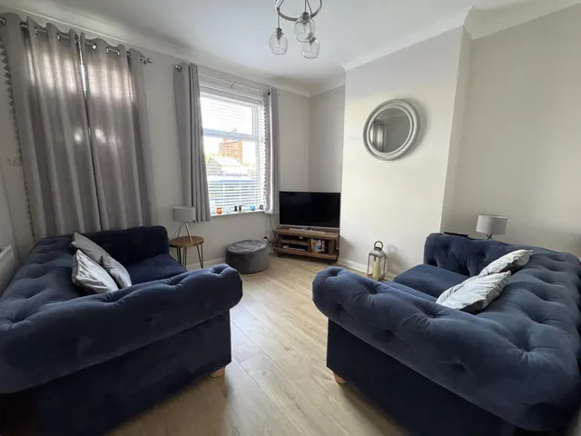 High Bank Road, Burton-On-Trent, DE15, photo 2