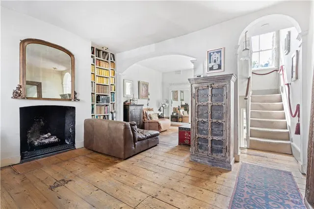 Cleaver Square, Kennington, London, SE11, photo 1