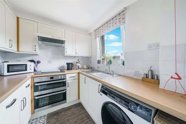 Photo 3 — Eccles Court, Stirling, Stirlingshire, FK7