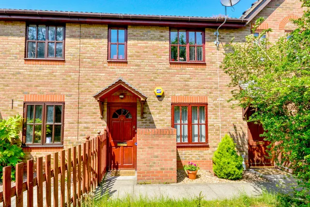 103 Hither Farm Road, London, photo 1