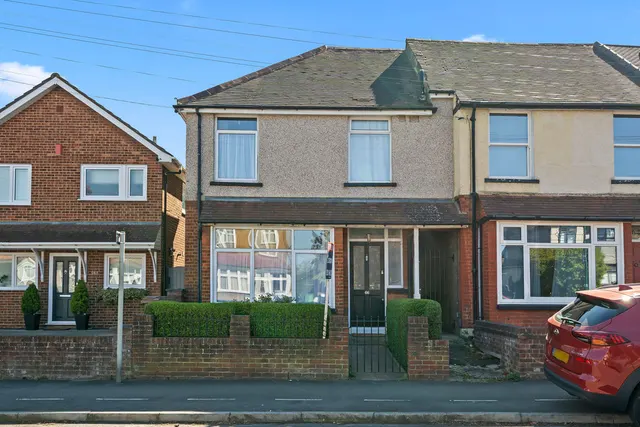 Gander Green Lane, Sutton SM1 2EJ, photo 1
