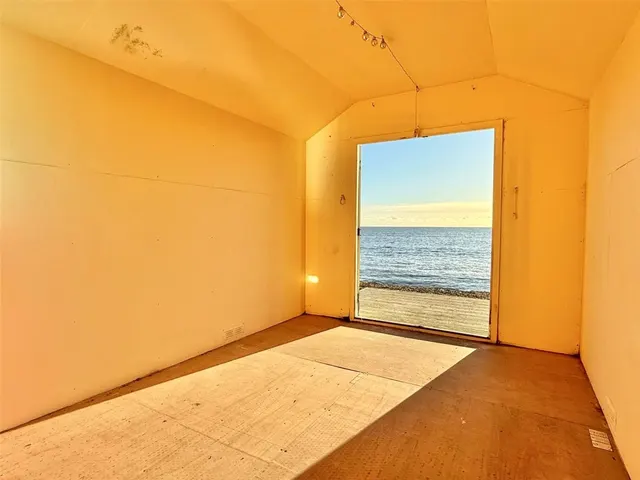 Hordle Cliff, MIlford-On-Sea, photo 3