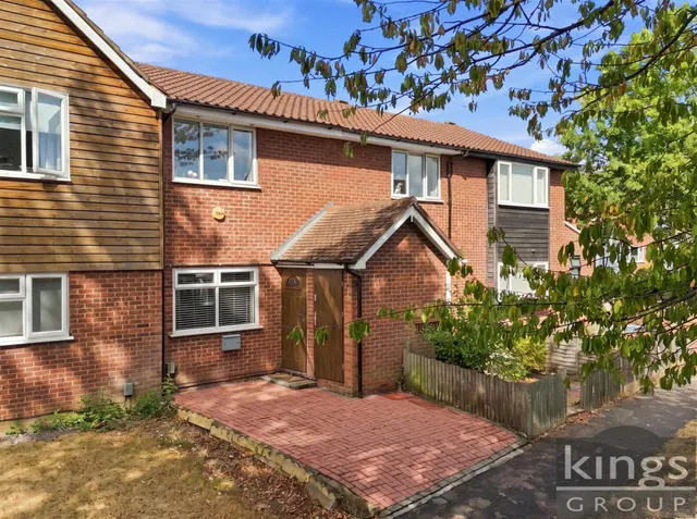 Bushbarns, Cheshunt, photo 1