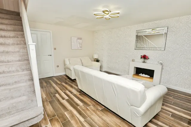 Photo 3 — Amethyst Close, Liverpool