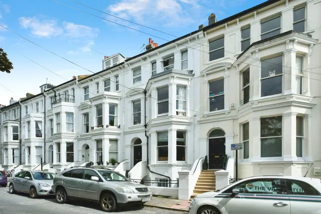 Walpole Terrace, Brighton, photo 1