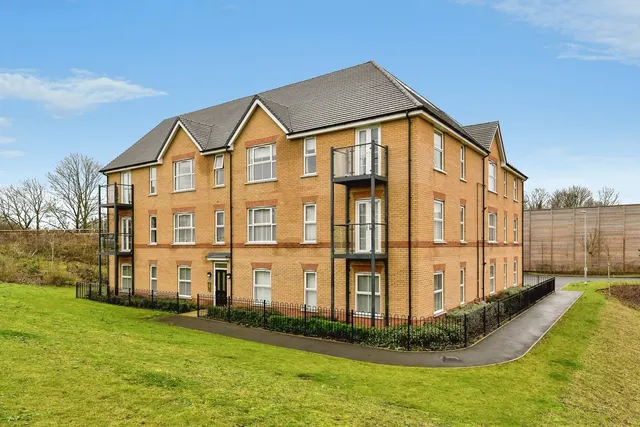 Porthcawl Close, Stevenage, Hertfordshire, SG1, photo 1