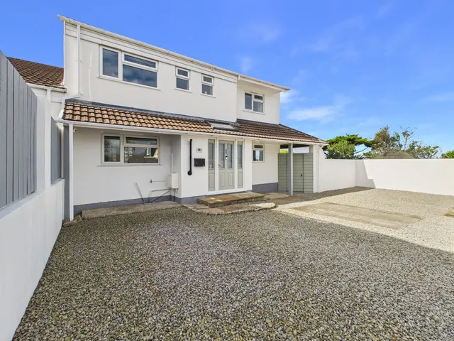 Penpont Road, Redruth, TR15, photo 1