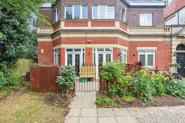 Derby Road, Bournemouth, photo 1