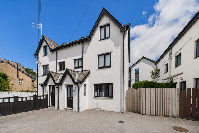 Alexandra Road, Windermere, LA23, photo 1