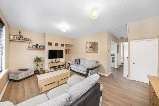 Photo 2 — Thursley Road, Eltham, SE9 4HL