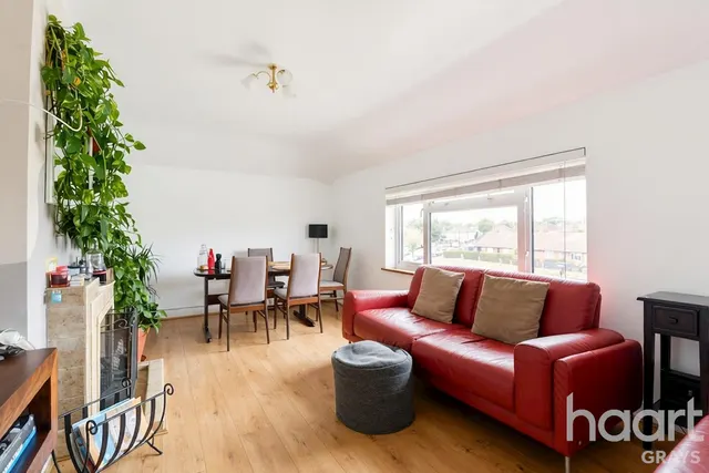 Hathaway Road, Grays, RM17, photo 2