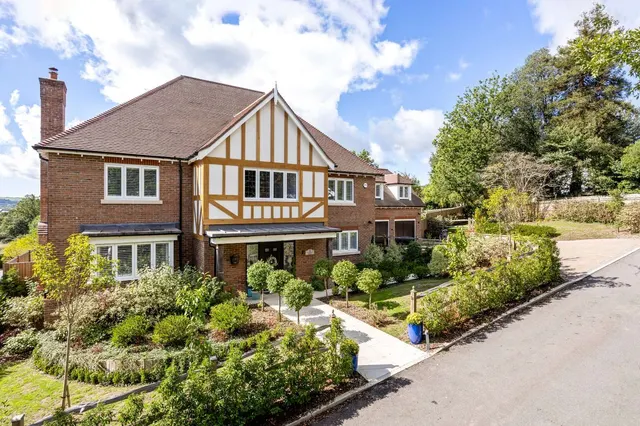 Greenlands Place, Burgess Hill, West Sussex, RH15 0AJ, photo 1