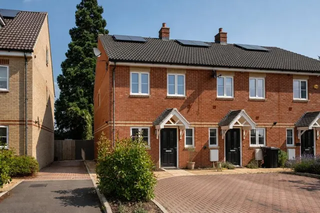 Thompson Road, Arlesey, SG15, photo 1