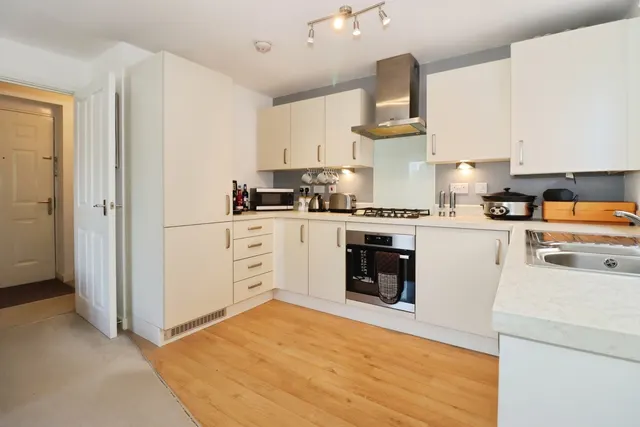Photo 3 — John Caller Crescent, Bristol, Gloucestershire, BS16