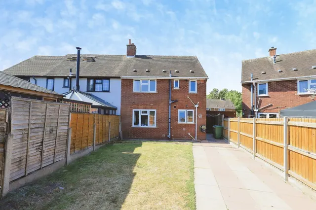 Photo 2 — Brindley Avenue, Ashmore Park, Wolverhampton