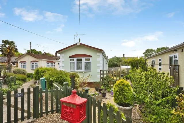 Hurst Park, Martock, TA12, photo 1