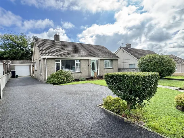 Trevarno Close, Trewoon, photo 1