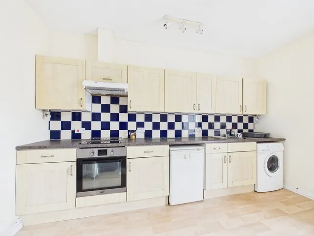 Photo 2 — West End, Redruth