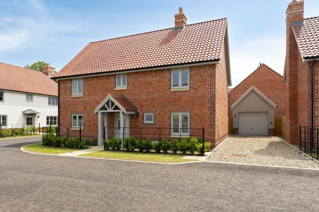 Eye-catching high specification new h, photo 1