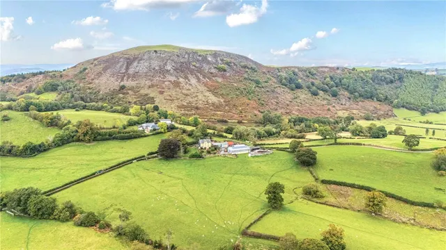 Gelli, Llanfair Caereinion, photo 1