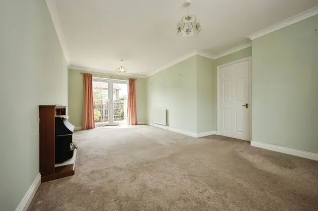 Photo 3 — St Neots Road, Sandy