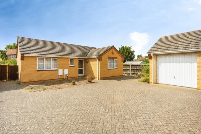 St Neots Road, Sandy, photo 1