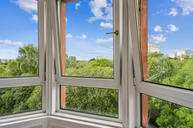 Garrioch Quadrant, North Kelvinside, G20, photo 3
