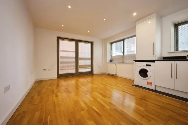 Castle Lane, Bedford, MK40, photo 2