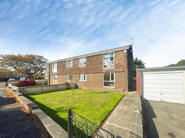 Stirling Drive, North Shields, NE29, photo 1