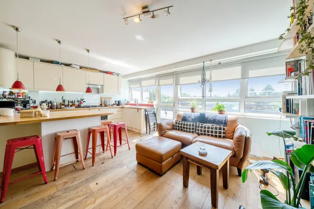 Bullen Street, Battersea, London, SW11, photo 1