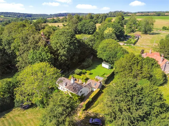 Cobbersfield, East Marden, PO18, photo 1