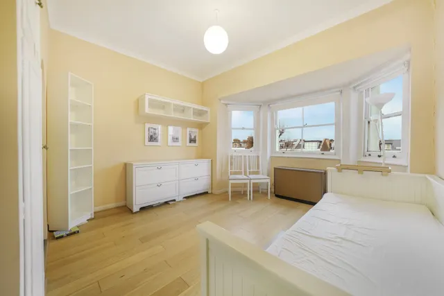 1 bedroom flat, Colville Gardens, W11