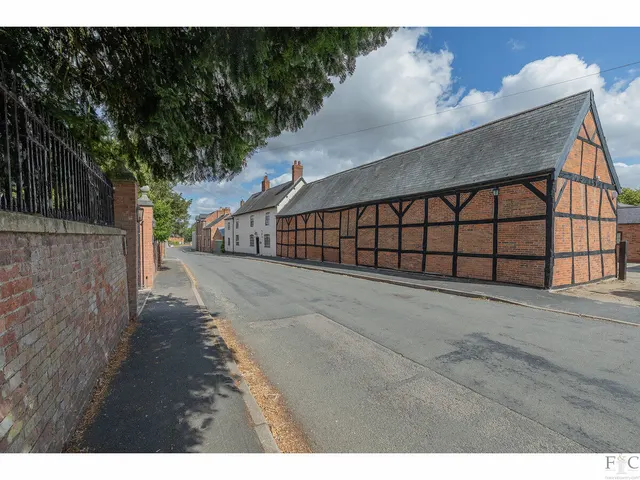 Main Street, Bruntingthorpe, LE17, photo 2