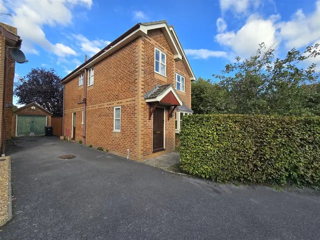 Selwood Close, Sturminster Newton, DT10, photo 1