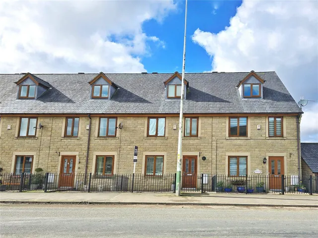 Burnley Rd, Edenfield, BL0, photo 1