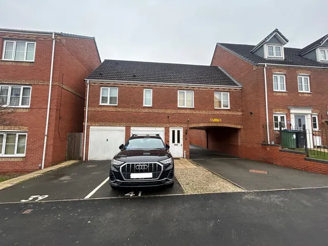 Bedford Street, Tipton, photo 1