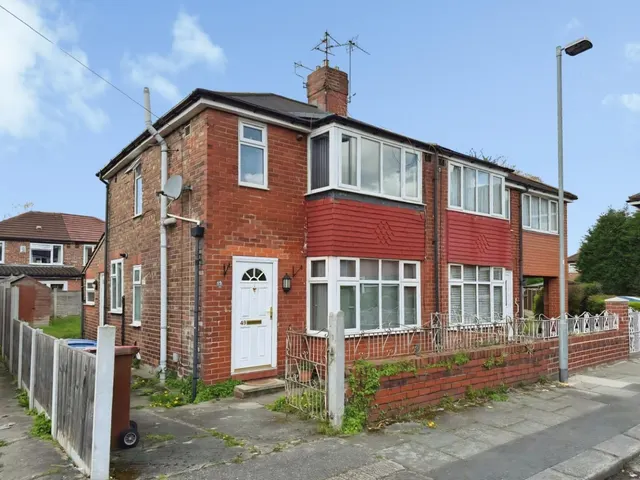 Irlam Avenue, Eccles, M30, photo 1