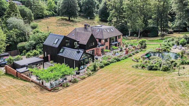 Newnham Hill, Henley-on-Thames, RG9, photo 1