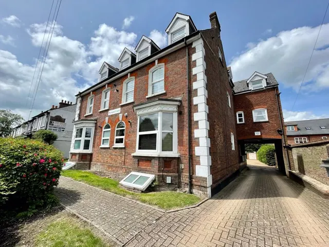 West Street, Dunstable LU6 1NZ, photo 1