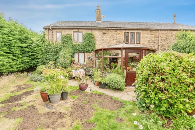 Causeway, Foulridge, BB8, photo 1