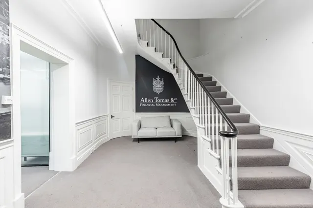 Grade II Listed Georgian Workspace in, photo 2