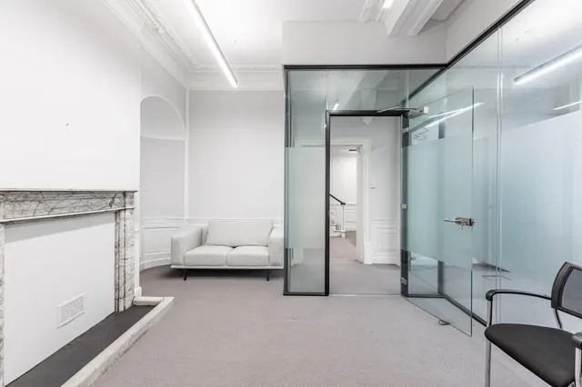 Grade II Listed Georgian Workspace in, photo 3