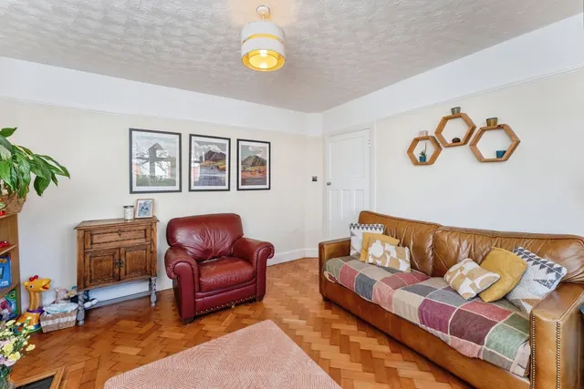 Edwards Road, Chester, CH4, photo 3