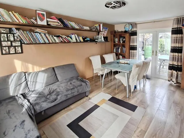 Pear Tree Avenue, Nuneaton, CV10, photo 2