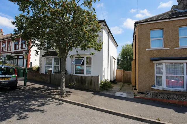 Montpelier Road, Sutton, photo 1