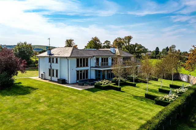 Ribchester Road, Clayton Le Dale, BB1, photo 2