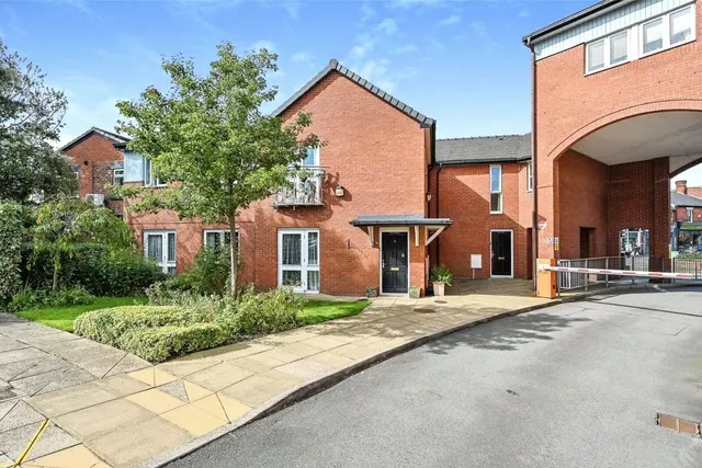 Wolverhampton Road, Stafford, Staffordshire, ST17, photo 1