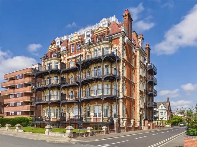 Chevalier Road, Felixstowe, IP11, photo 1
