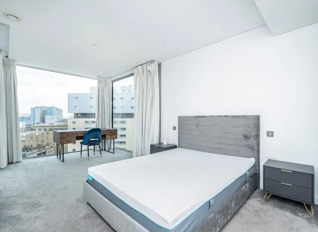 Alie Street, Aldgate, E1, photo 3
